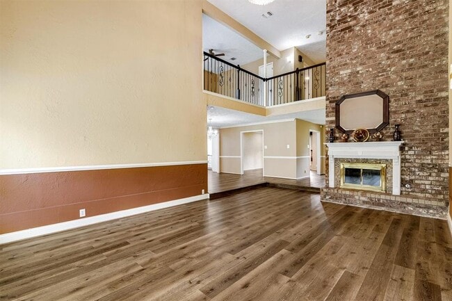 Building Photo - 14919 Parkville Dr