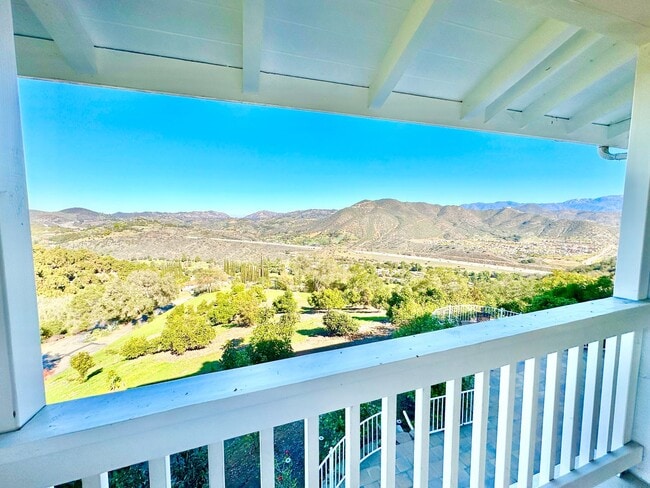 Building Photo - Beautiful, Shorter-Term, Fully Furnished Upstairs Guest Home, on Secluded Hilltop Property with M...