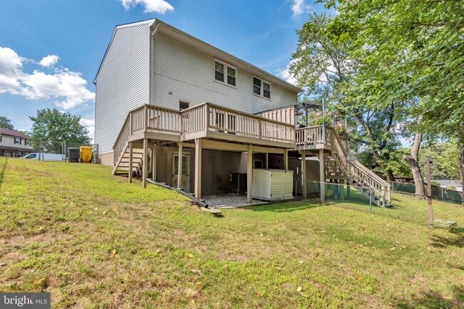 Building Photo - 651 Westphalia Ct