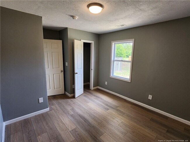 Building Photo - 5100 Malloy Cir