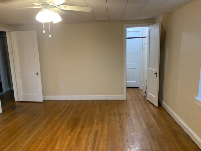 Building Photo - 501 Hill St
