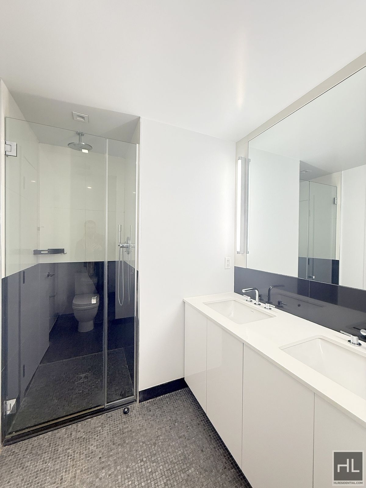 Building Photo - 666 West End Ave