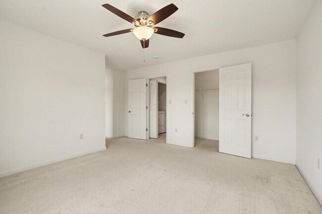 Building Photo - 5050 Mendenhall Dr.