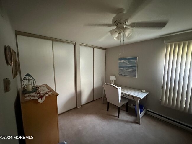 Building Photo - 805A Westminster Ct