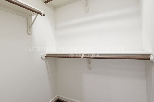 Building Photo - 4424 Blossom St
