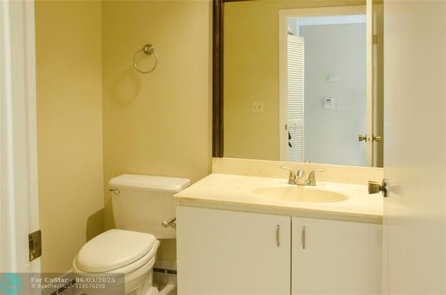 Building Photo - 8638 Eagle Run Dr