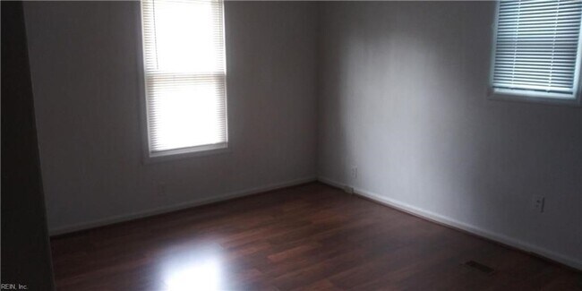 Building Photo - Virginia Village