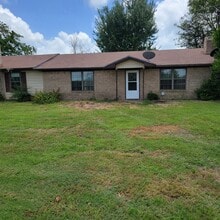 Building Photo - 1310 Co Rd 3718