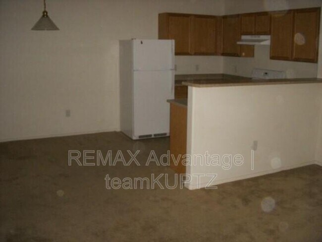 Building Photo - 2020 Rancho Lake Dr