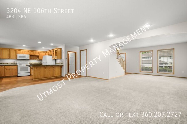 Building Photo - 3204 NE 106th St