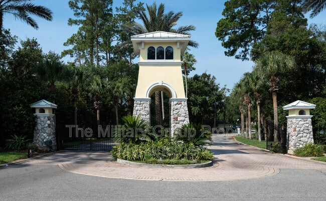 Building Photo - 1800 The Greens Way