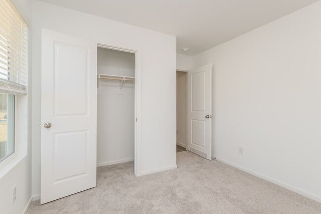 Building Photo - 12114 Kellsway Ct