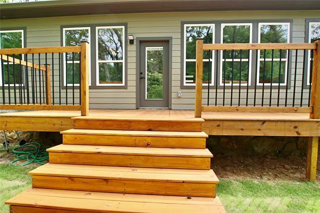 Building Photo - 851 Welch Ln