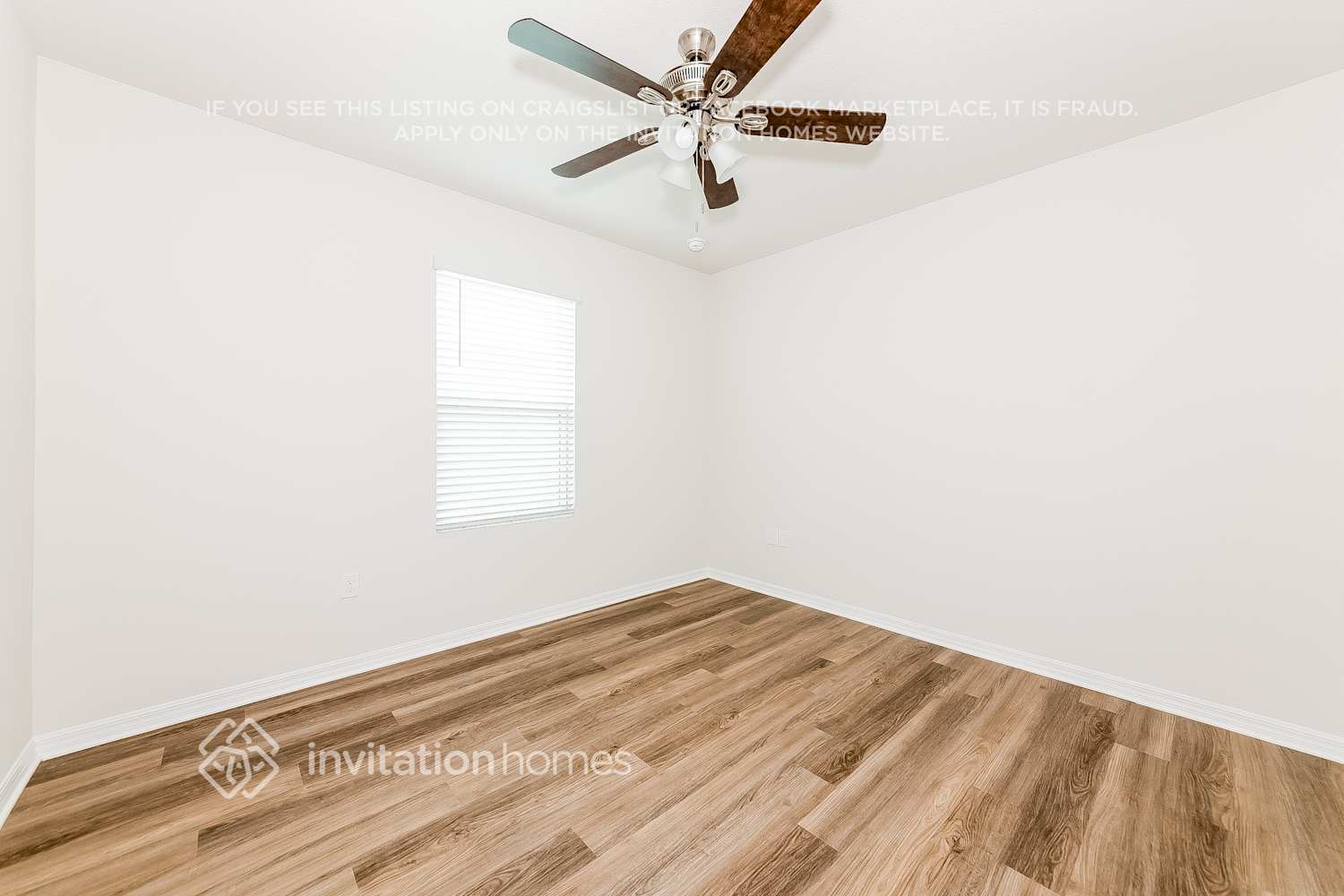 Building Photo - 8017 Majestic Palms Ct