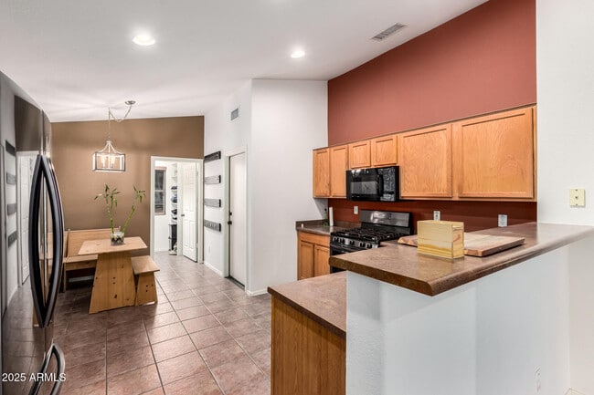 Building Photo - 17530 W Wind Drift Ct