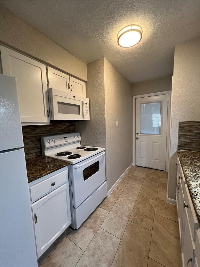 Building Photo - 10134 Emnora Ln