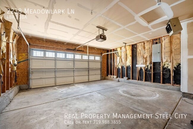 Building Photo - 2238 Meadowlark Ln