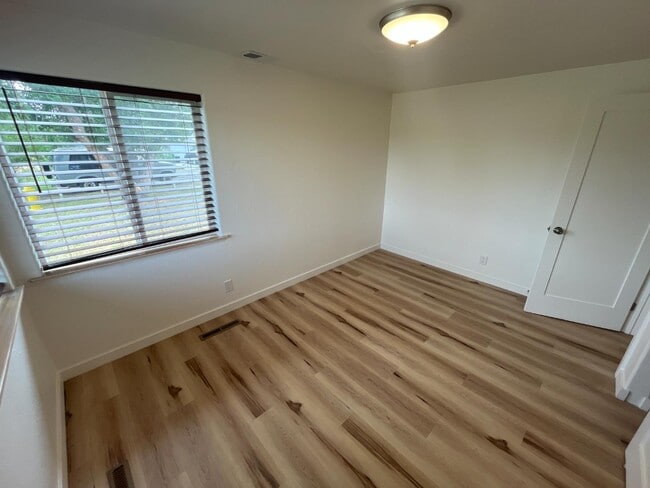 Building Photo - 229 Pennsylvania St