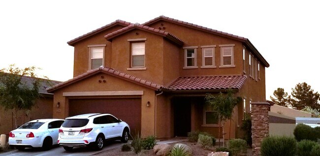 Building Photo - 2248 E Ottawa Ln