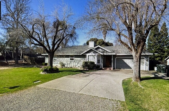 Building Photo - Beautiful Orangevale Home