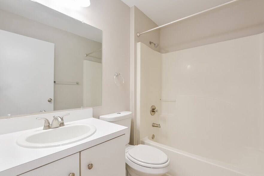 Building Photo - 8703 Foley Dr