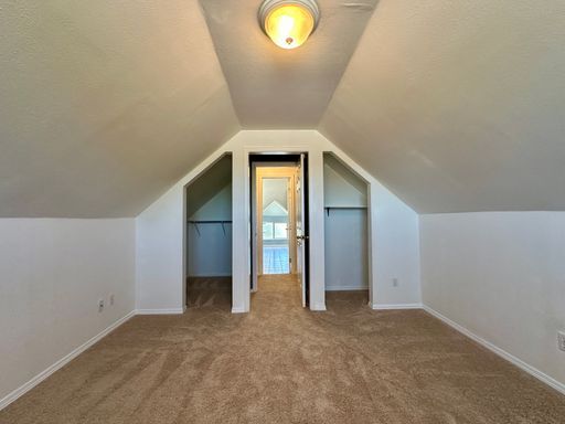 Building Photo - 3 Bedroom 2 Full Bath Renovated Single Fam...