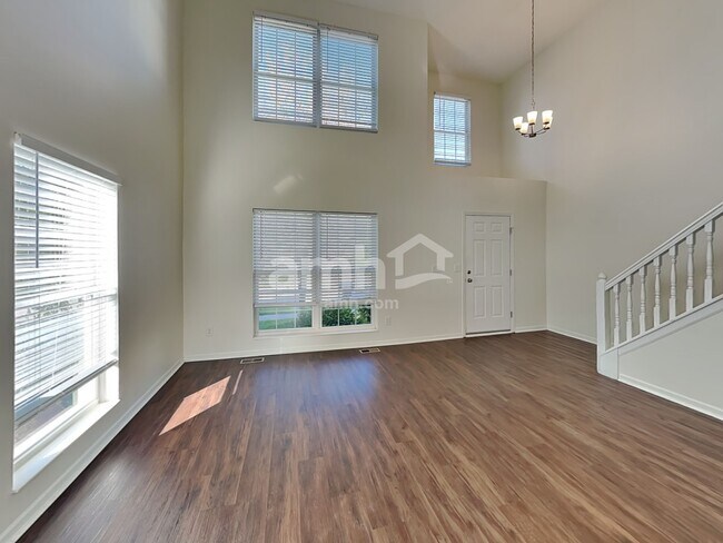 Building Photo - 13 Stoney Bluff Way