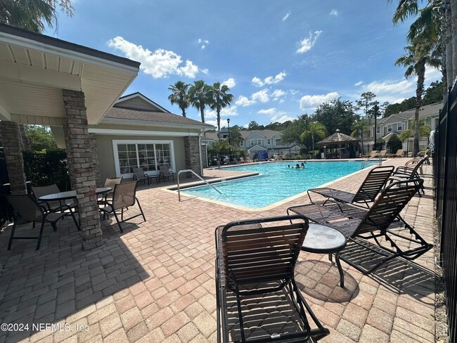 Building Photo - 7062 Snowy Canyon Dr