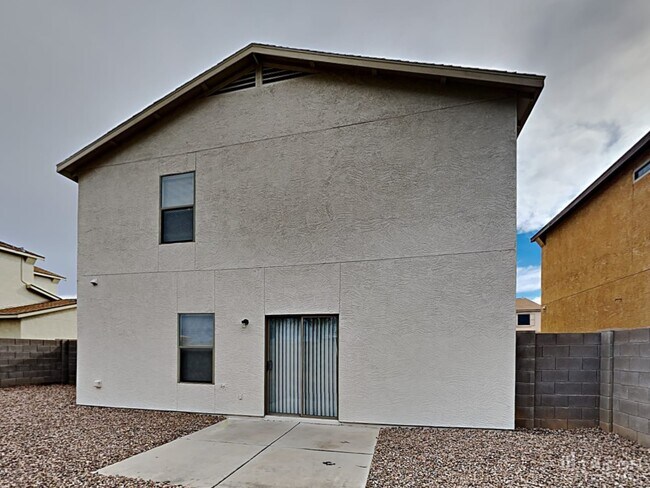 Building Photo - 2364 E Meadow Lark Way