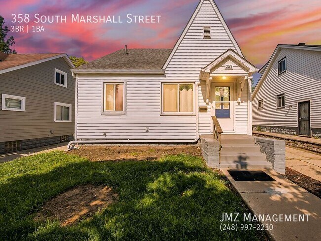 Building Photo - 358 S Marshall St