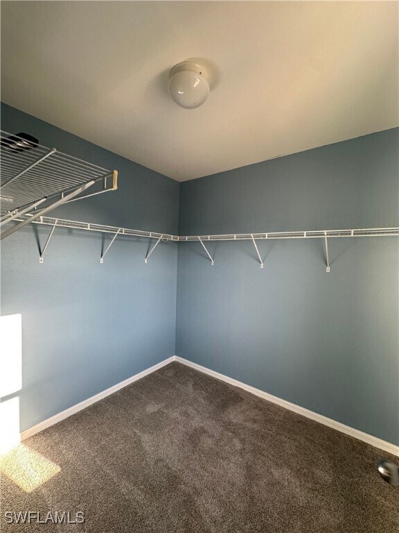 Building Photo - 8100 Allamanda Ct