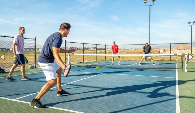Building Photo - Brand New Long Valley Town home!!