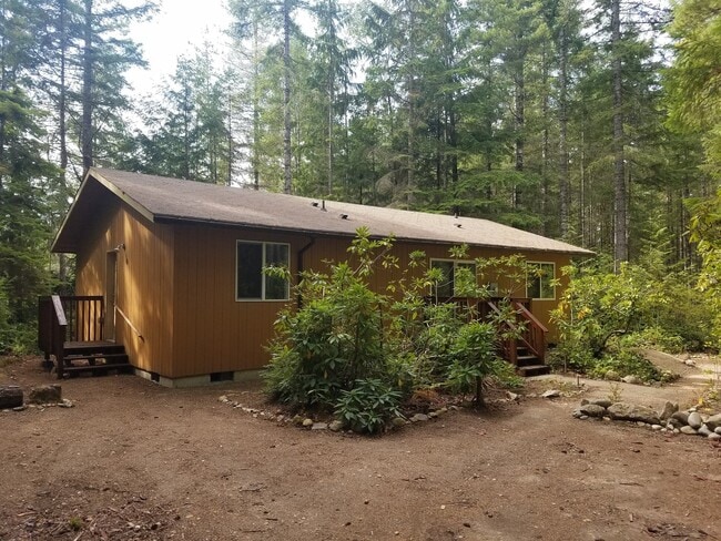 Building Photo - Peaceful Forest Retreat Close to Silverdale