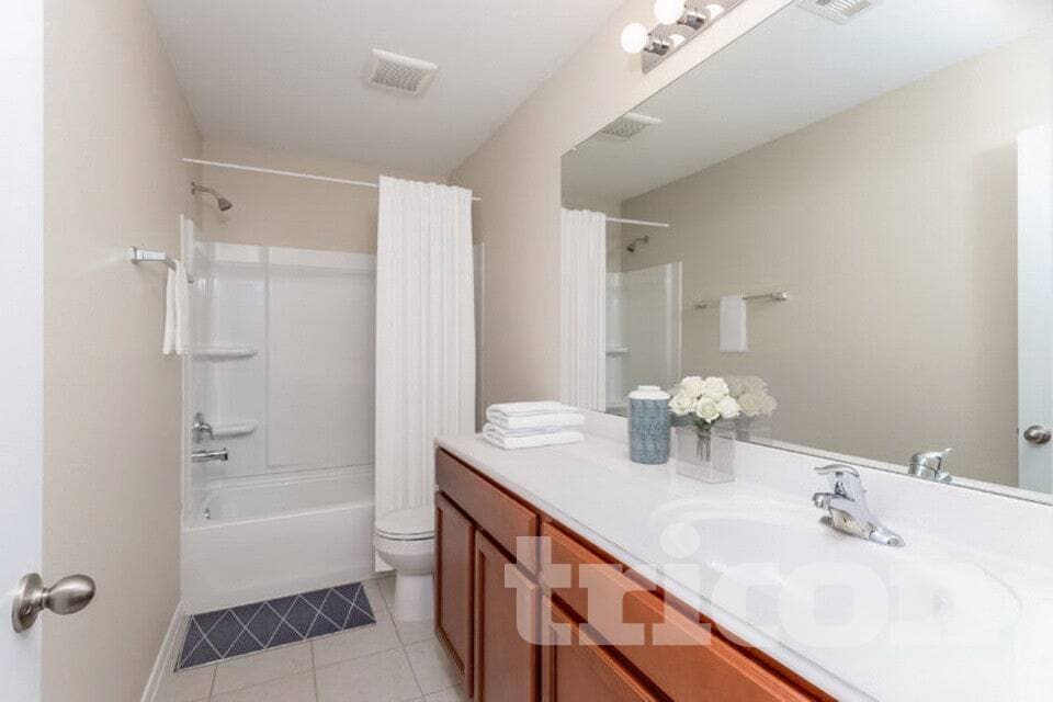 Building Photo - 333 Summer Horse Dr