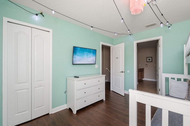 Building Photo - 1479 Moon Valley Dr