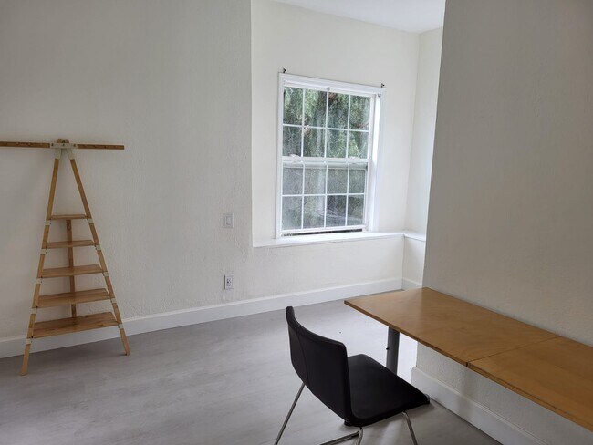 Bedroom 1 - 133 E Reed St