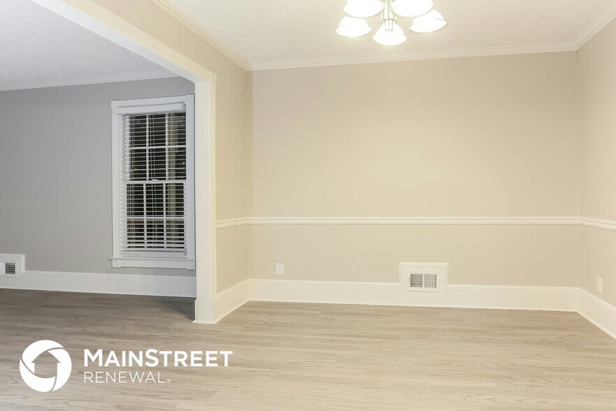 Building Photo - 5132 Clearwater Dr SW