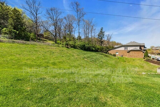 Building Photo - 2019 Traemoor Village Dr