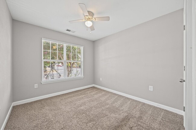 Building Photo - Harpers Mill one level 2 Bedroom townhome ...