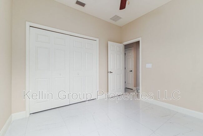 Building Photo - 2611 Highlands Creek Way