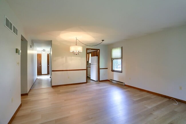 Building Photo - 4912 Follins Ct