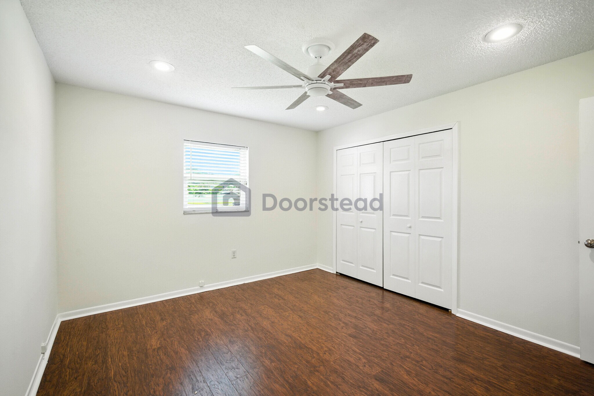 Building Photo - 7892 Sundown Dr