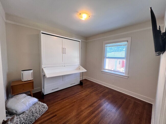 Building Photo - $500 MOVE IN SPECIAL!!! Fully Updated Home in San Leandro Available for Rent!!