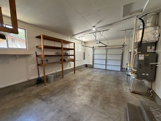 Building Photo - 813 Haskell Ct