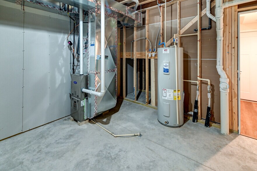 Building Photo - 4879 Lacy Rd