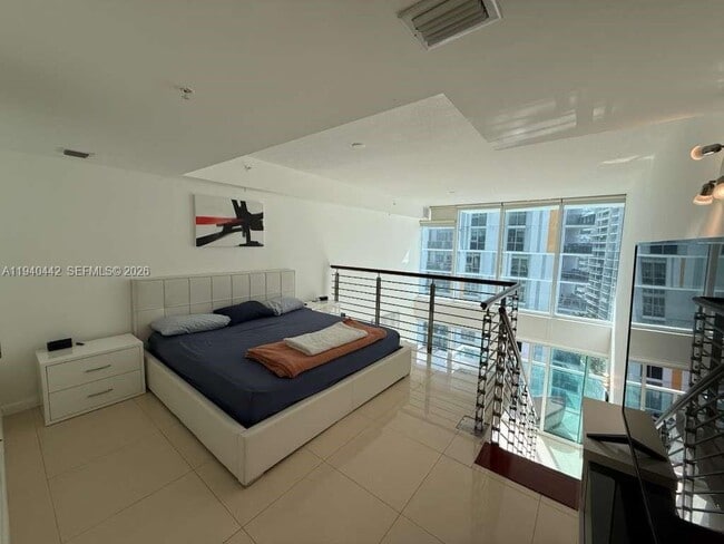 Building Photo - 41 SE 5th St