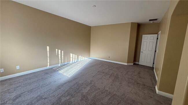 Building Photo - 9473 Alma Ridge Ave