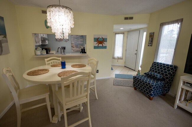 Building Photo - 1100 Possum Trot Rd