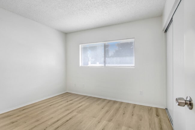 Building Photo - 165 Wiseman Way