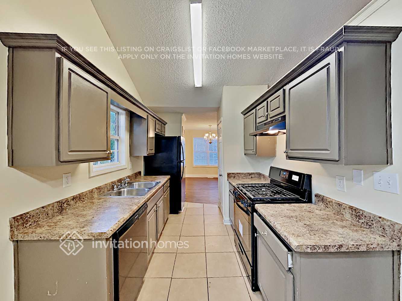 Building Photo - 4006 River Garden Cir
